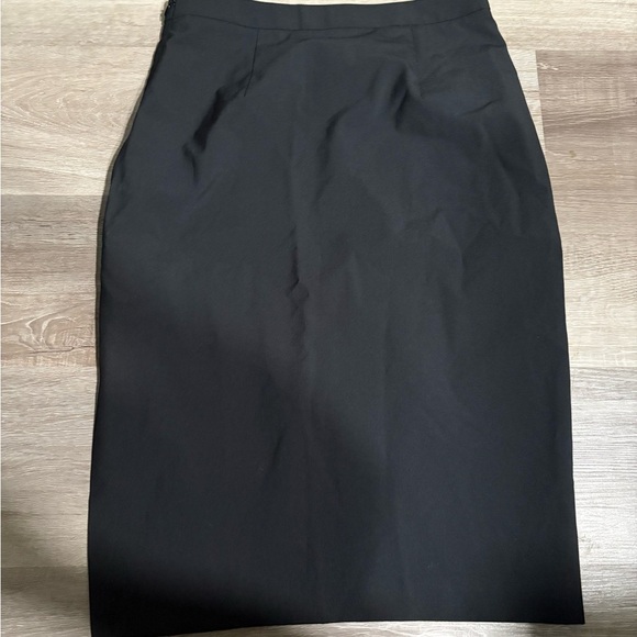 Banana Republic Black Pencil Skirt with Slit - Picture 4 of 5